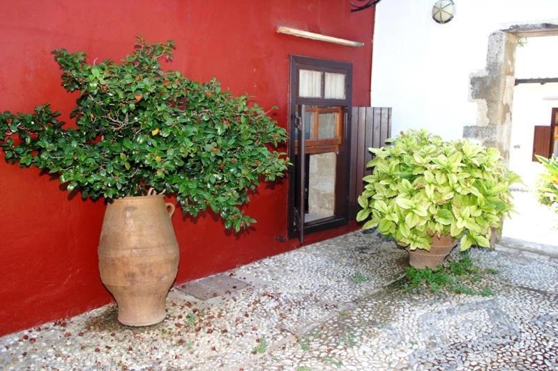 Oasis Guesthouse Chania  Bagian luar foto