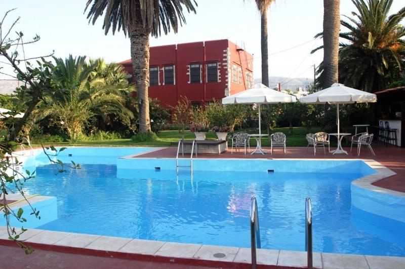 Oasis Guesthouse Chania  Bagian luar foto